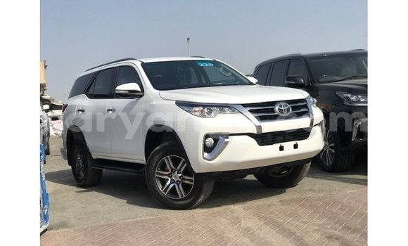 Buy Import Toyota Fortuner White Car in Import - Dubai in Namibia