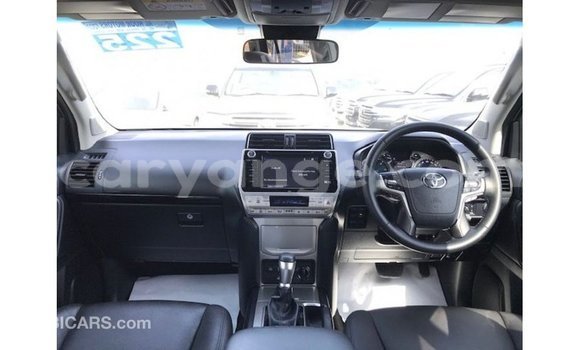 Acheter Import Voiture Toyota Prado Bleu à Import - Dubai, Namibie Acheter Import Voiture Toyota Prado Bleu à Import - Dubai, Namibie