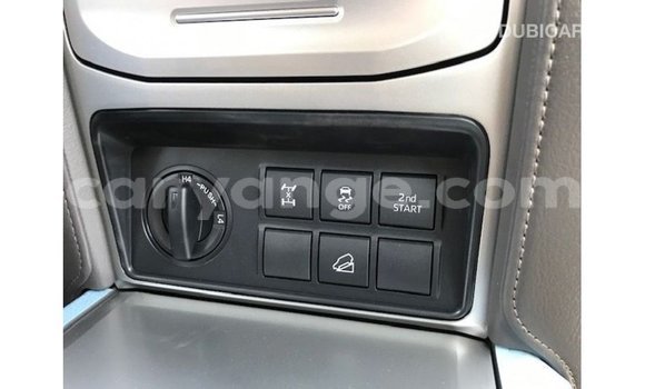 Acheter Import Voiture Toyota Prado Rouge à Import - Dubai, Namibie Acheter Import Voiture Toyota Prado Rouge à Import - Dubai, Namibie