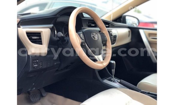 Acheter Import Voiture Toyota Corolla Blanc à Import - Dubai, Namibie Acheter Import Voiture Toyota Corolla Blanc à Import - Dubai, Namibie