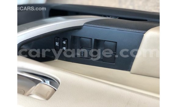 Acheter Import Voiture Toyota Corolla Blanc à Import - Dubai, Namibie Acheter Import Voiture Toyota Corolla Blanc à Import - Dubai, Namibie