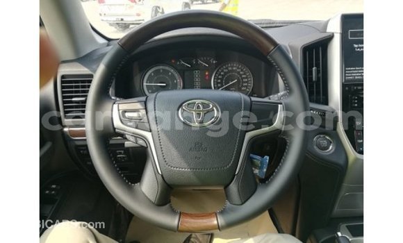 Buy Import Toyota Land Cruiser White Car in Import - Dubai in Namibia Buy Import Toyota Land Cruiser White Car in Import - Dubai in Namibia