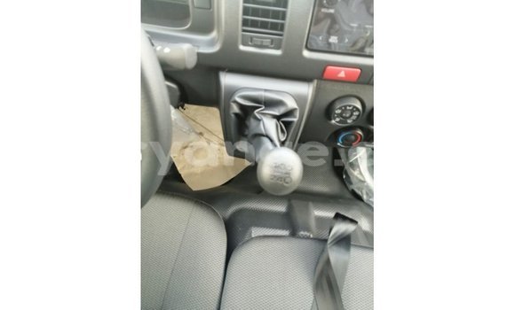 Acheter Import Utilitaire Toyota DA Blanc à Import - Dubai, Namibie Acheter Import Utilitaire Toyota DA Blanc à Import - Dubai, Namibie