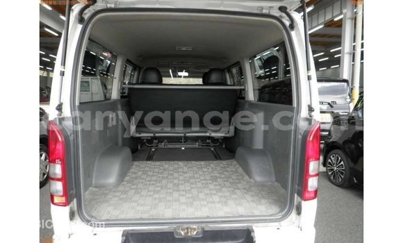Buy Import Toyota 4Runner White Car in Import - Dubai in Namibia Buy Import Toyota 4Runner White Car in Import - Dubai in Namibia