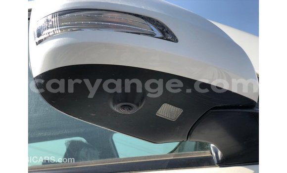 Buy Import Toyota Land Cruiser White Car in Import - Dubai in Namibia Buy Import Toyota Land Cruiser White Car in Import - Dubai in Namibia