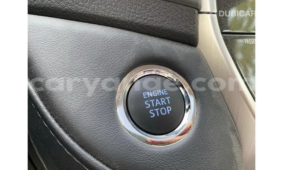 Acheter Import Voiture Toyota Land Cruiser Blanc à Import - Dubai, Namibie Acheter Import Voiture Toyota Land Cruiser Blanc à Import - Dubai, Namibie