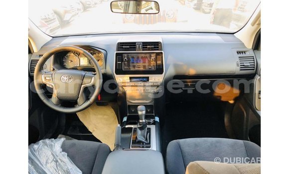Acheter Import Voiture Toyota Prado Noir à Import - Dubai, Namibie Acheter Import Voiture Toyota Prado Noir à Import - Dubai, Namibie