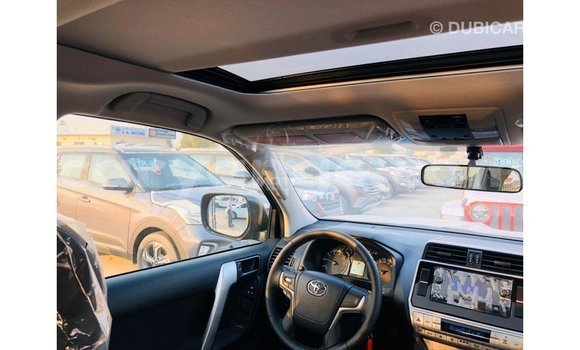 Acheter Import Voiture Toyota Prado Noir à Import - Dubai, Namibie Acheter Import Voiture Toyota Prado Noir à Import - Dubai, Namibie