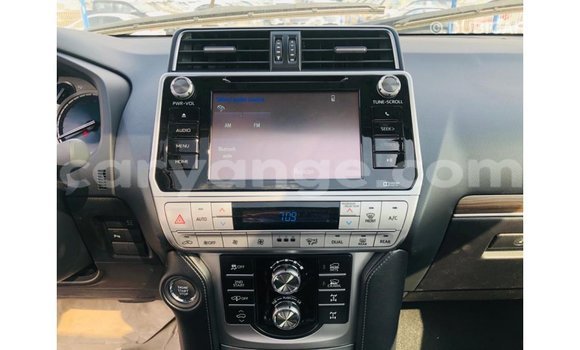 Acheter Import Voiture Toyota Prado Marron à Import - Dubai, Namibie Acheter Import Voiture Toyota Prado Marron à Import - Dubai, Namibie