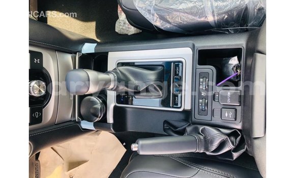 Acheter Import Voiture Toyota Prado Marron à Import - Dubai, Namibie Acheter Import Voiture Toyota Prado Marron à Import - Dubai, Namibie