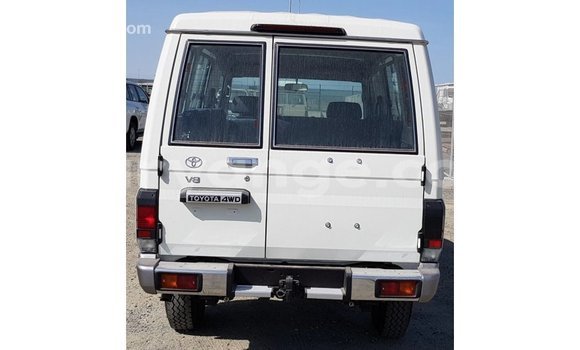 Buy Import Toyota Land Cruiser White Car in Import - Dubai in Namibia Buy Import Toyota Land Cruiser White Car in Import - Dubai in Namibia