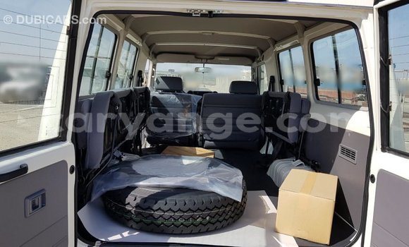 Buy Import Toyota Land Cruiser White Car in Import - Dubai in Namibia Buy Import Toyota Land Cruiser White Car in Import - Dubai in Namibia
