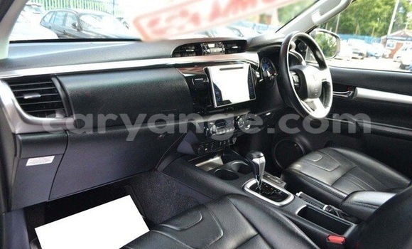 Buy Used Toyota Hilux White Car in Windhoek in Namibia Buy Used Toyota Hilux White Car in Windhoek in Namibia