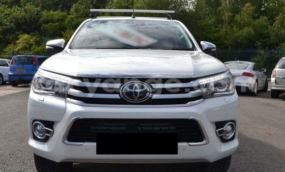 Buy Used Toyota Hilux White Car in Windhoek in Namibia Buy Used Toyota Hilux White Car in Windhoek in Namibia