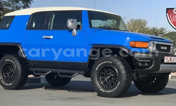 Buy Import Toyota FJ Cruiser Blue Car in Import - Dubai in Namibia
