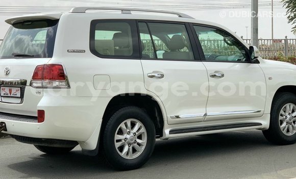 Buy Import Toyota Land Cruiser White Car in Import - Dubai in Namibia Buy Import Toyota Land Cruiser White Car in Import - Dubai in Namibia