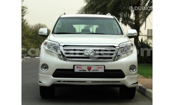 Acheter Import Voiture Toyota Prado Blanc à Import - Dubai, Namibie Acheter Import Voiture Toyota Prado Blanc à Import - Dubai, Namibie