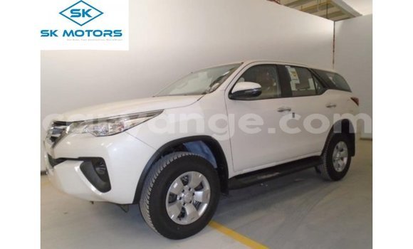 Buy Import Toyota Fortuner White Car in Import - Dubai in Namibia