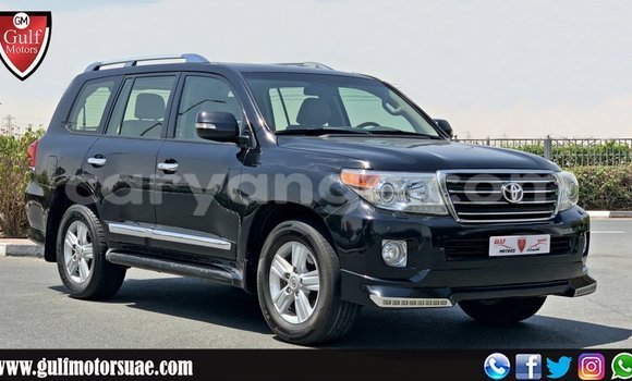 Acheter Import Voiture Toyota Land Cruiser Noir à Import - Dubai, Namibie Acheter Import Voiture Toyota Land Cruiser Noir à Import - Dubai, Namibie