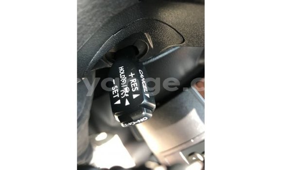 Acheter Import Voiture Toyota Land Cruiser Blanc à Import - Dubai, Namibie Acheter Import Voiture Toyota Land Cruiser Blanc à Import - Dubai, Namibie