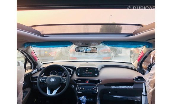 Acheter Import Voiture Hyundai Santa Fe Blanc à Import - Dubai, Namibie Acheter Import Voiture Hyundai Santa Fe Blanc à Import - Dubai, Namibie