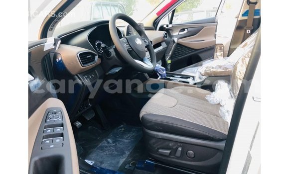 Acheter Import Voiture Hyundai Santa Fe Blanc à Import - Dubai, Namibie Acheter Import Voiture Hyundai Santa Fe Blanc à Import - Dubai, Namibie