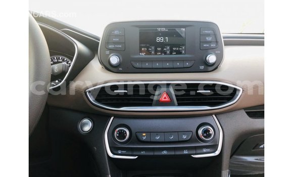 Acheter Import Voiture Hyundai Santa Fe Blanc à Import - Dubai, Namibie Acheter Import Voiture Hyundai Santa Fe Blanc à Import - Dubai, Namibie