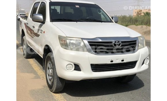 Acheter Import Voiture Toyota Hilux Blanc à Import - Dubai, Namibie Acheter Import Voiture Toyota Hilux Blanc à Import - Dubai, Namibie