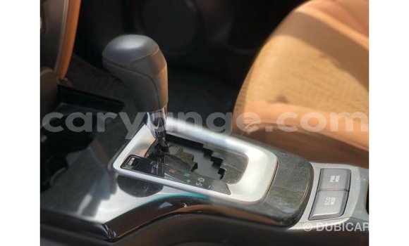 Acheter Import Voiture Toyota Fortuner Blanc à Import - Dubai, Namibie Acheter Import Voiture Toyota Fortuner Blanc à Import - Dubai, Namibie