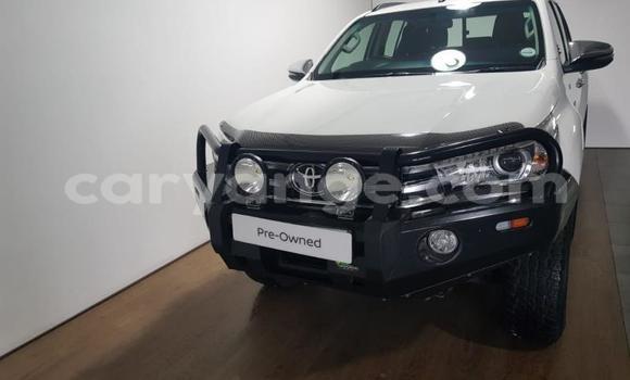 Acheter Occasion Voiture Toyota Hilux Blanc à Gobabis, Omaheke Acheter Occasion Voiture Toyota Hilux Blanc à Gobabis, Omaheke