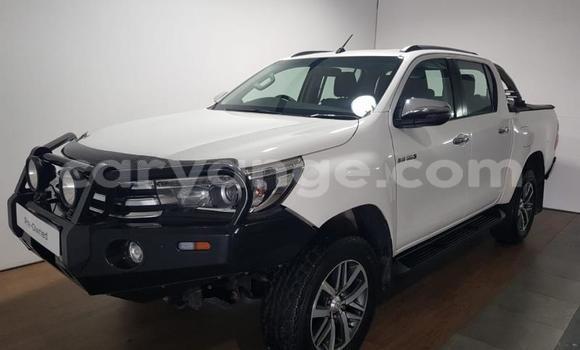 Acheter Occasion Voiture Toyota Hilux Blanc à Gobabis, Omaheke Acheter Occasion Voiture Toyota Hilux Blanc à Gobabis, Omaheke