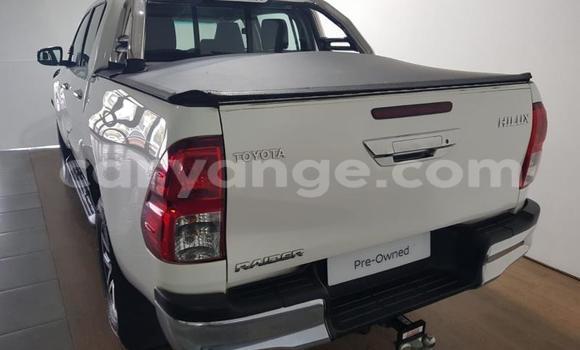 Acheter Occasion Voiture Toyota Hilux Blanc à Gobabis, Omaheke Acheter Occasion Voiture Toyota Hilux Blanc à Gobabis, Omaheke