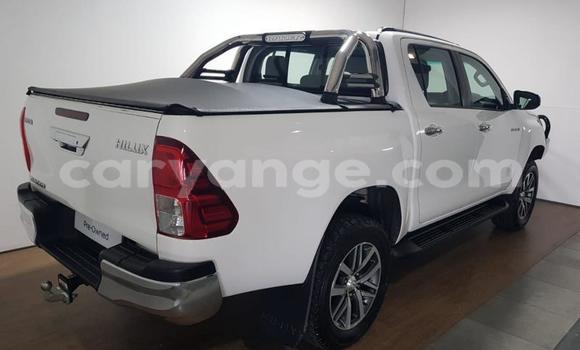 Acheter Occasion Voiture Toyota Hilux Blanc à Gobabis, Omaheke Acheter Occasion Voiture Toyota Hilux Blanc à Gobabis, Omaheke