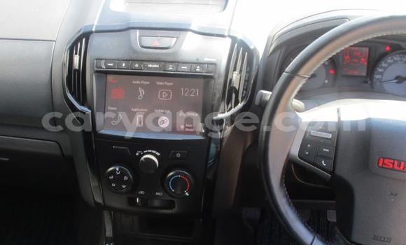 Buy Used Isuzu D–MAX Red Car in Grootfontein in Namibia Buy Used Isuzu D–MAX Red Car in Grootfontein in Namibia