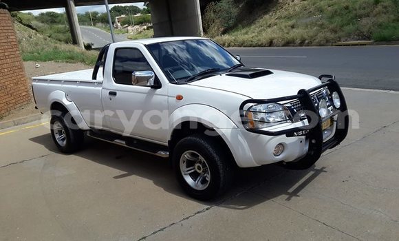 Buy Used Nissan Hardbody White Car in Windhoek in Namibia Buy Used Nissan Hardbody White Car in Windhoek in Namibia