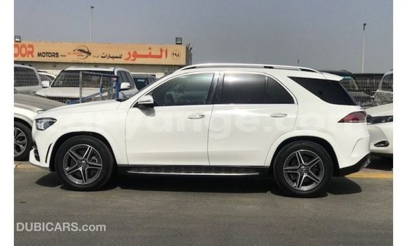 Acheter Import Voiture Mercedes-Benz GLE Blanc à Import - Dubai, Namibie Acheter Import Voiture Mercedes-Benz GLE Blanc à Import - Dubai, Namibie