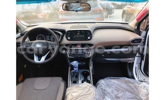 Acheter Import Voiture Hyundai Santa Fe Blanc à Import - Dubai, Namibie Acheter Import Voiture Hyundai Santa Fe Blanc à Import - Dubai, Namibie