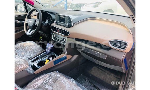 Acheter Import Voiture Hyundai Santa Fe Vert à Import - Dubai, Namibie Acheter Import Voiture Hyundai Santa Fe Vert à Import - Dubai, Namibie