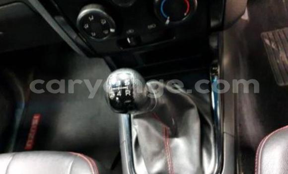 Acheter Occasion Voiture Isuzu KB Noir à Gobabis, Omaheke Acheter Occasion Voiture Isuzu KB Noir à Gobabis, Omaheke