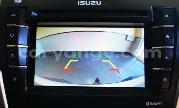 Acheter Occasion Voiture Isuzu D–MAX Blanc à Import - Dubai, Namibie Acheter Occasion Voiture Isuzu D–MAX Blanc à Import - Dubai, Namibie