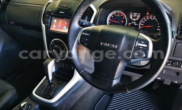 Acheter Occasion Voiture Isuzu D–MAX Blanc à Import - Dubai, Namibie Acheter Occasion Voiture Isuzu D–MAX Blanc à Import - Dubai, Namibie