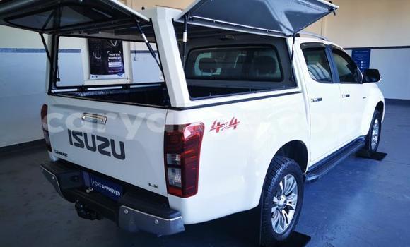 Acheter Occasion Voiture Isuzu D–MAX Blanc à Import - Dubai, Namibie Acheter Occasion Voiture Isuzu D–MAX Blanc à Import - Dubai, Namibie
