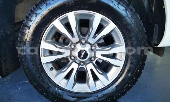 Acheter Occasion Voiture Isuzu D–MAX Blanc à Import - Dubai, Namibie Acheter Occasion Voiture Isuzu D–MAX Blanc à Import - Dubai, Namibie