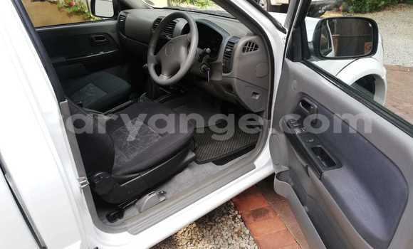 Acheter Occasion Voiture Isuzu KB Blanc à Grootfontein, Namibie Acheter Occasion Voiture Isuzu KB Blanc à Grootfontein, Namibie