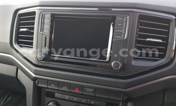 Buy Used Volkswagen Amarok Silver Car in Karasburg in Karas Buy Used Volkswagen Amarok Silver Car in Karasburg in Karas