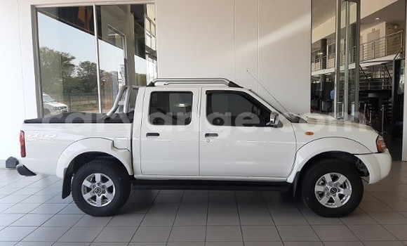 Buy Used Nissan Hardbody White Car in Henties Bay in Erongo Buy Used Nissan Hardbody White Car in Henties Bay in Erongo