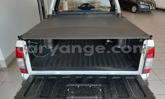 Buy Used Nissan Hardbody White Car in Henties Bay in Erongo Buy Used Nissan Hardbody White Car in Henties Bay in Erongo