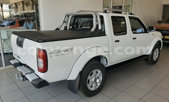 Buy Used Nissan Hardbody White Car in Henties Bay in Erongo Buy Used Nissan Hardbody White Car in Henties Bay in Erongo