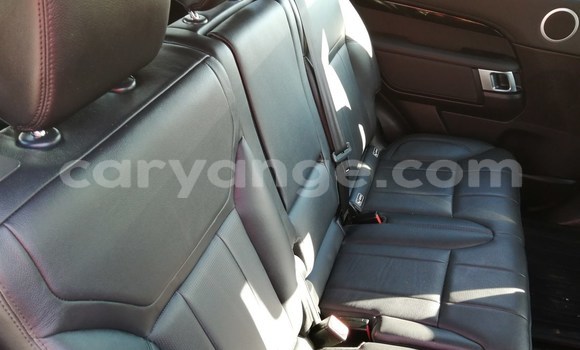 Buy Used Land Rover Discovery White Car in Karasburg in Karas Buy Used Land Rover Discovery White Car in Karasburg in Karas