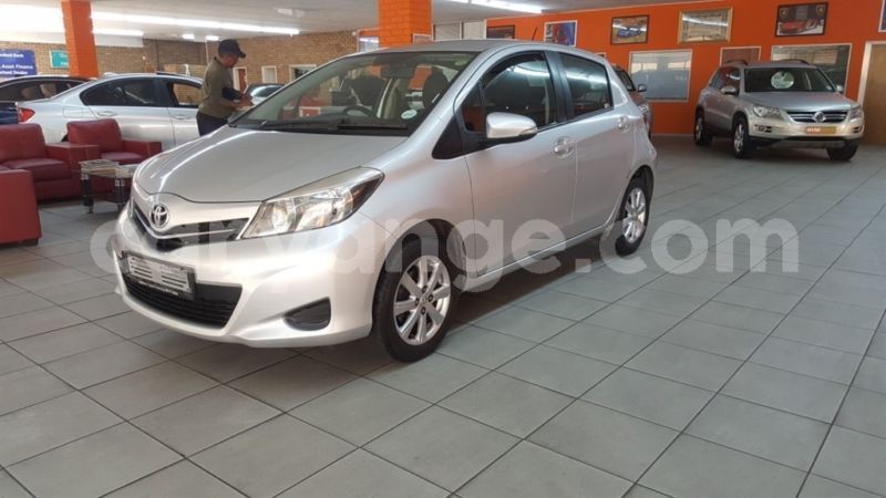 Big with watermark 2012 toyota y4